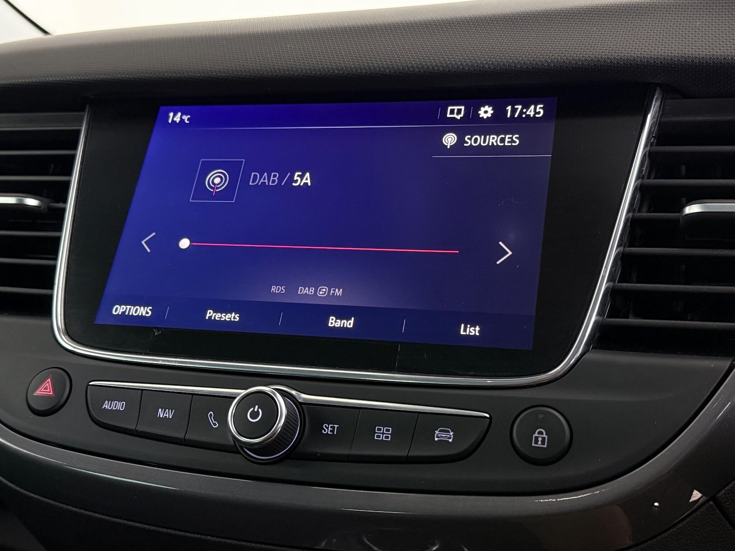 Used Vauxhall Crossland 2024 for sale - 77182767: Photo 23