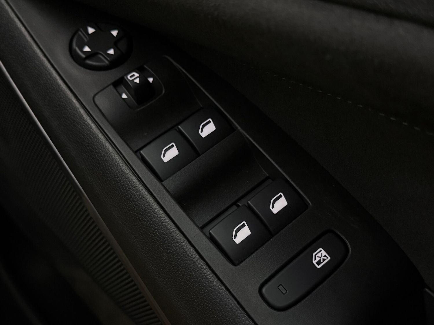 Used Vauxhall Crossland 2024 for sale - 77182767: Photo 27