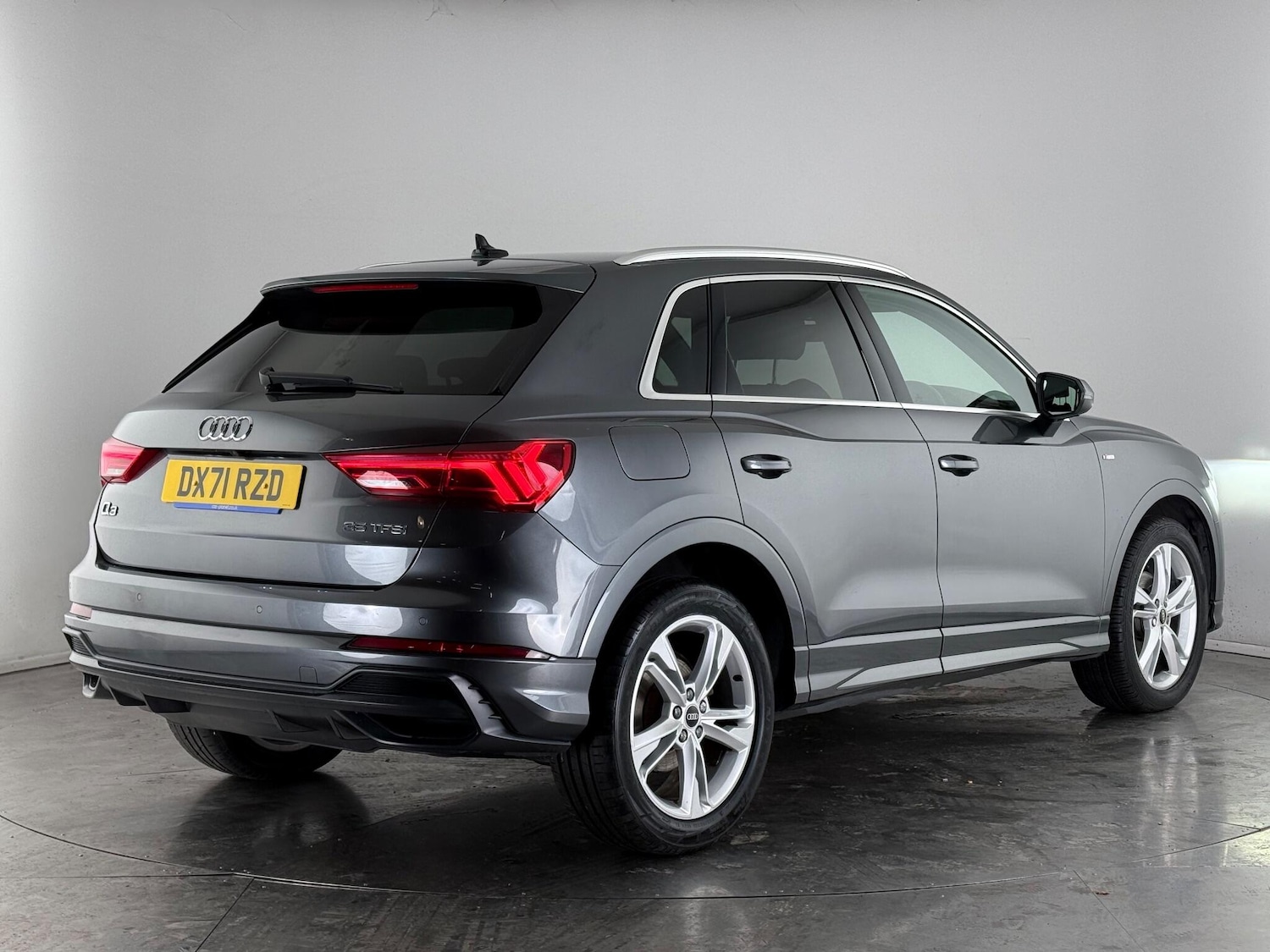Used Audi Q3 2021 for sale - 76644926: Photo 4