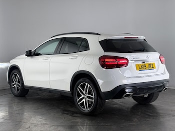 Used Mercedes-Benz GLA 2019 for sale - 76855623: Photo