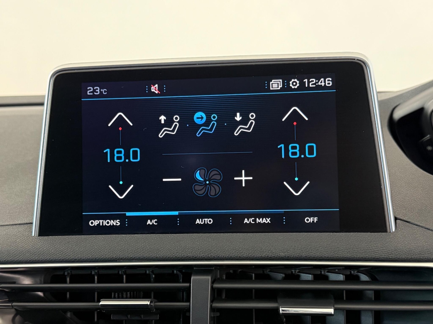 Used Peugeot 3008 2018 for sale - 76936553: Photo 31