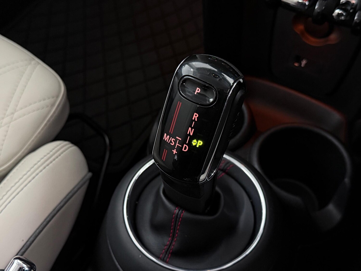 Used MINI Hatch 2019 for sale - 76714864: Photo 38