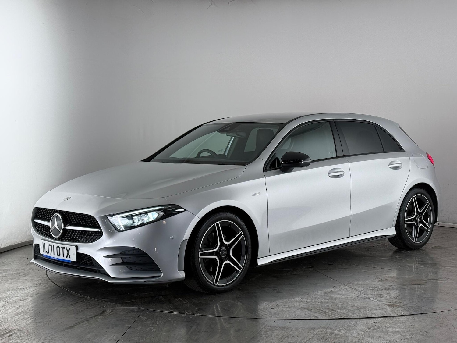 Used Mercedes-Benz A-Class 2021 for sale - 77246543: Photo 3