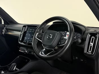 Used Volvo XC40 2019 for sale - 79732486: Photo