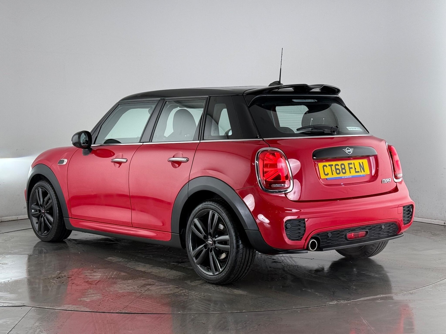 Used MINI Hatch 2019 for sale - 77259669: Photo 4