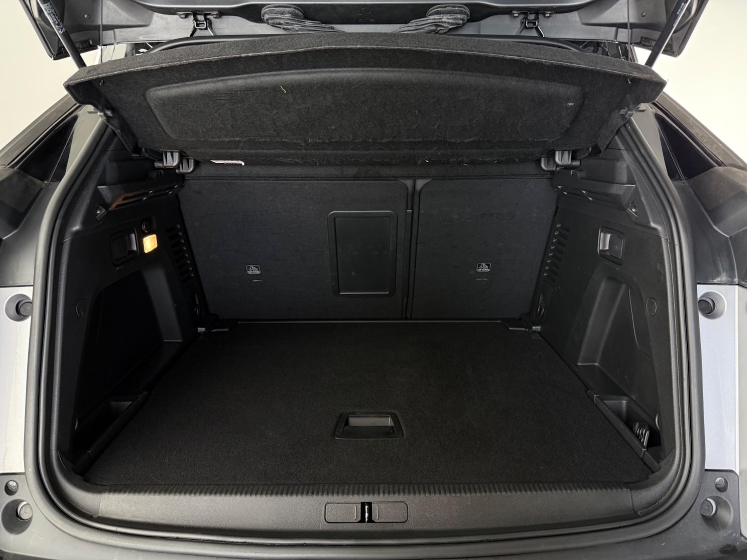 Used Peugeot 3008 2023 for sale - 76467212: Photo 12