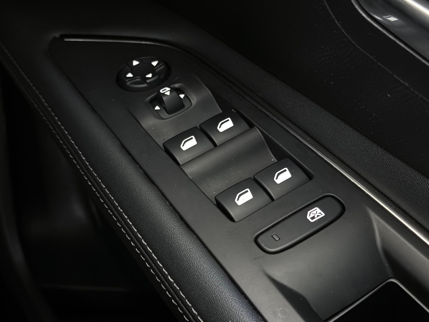 Used Peugeot 3008 2019 for sale - 77246579: Photo 33