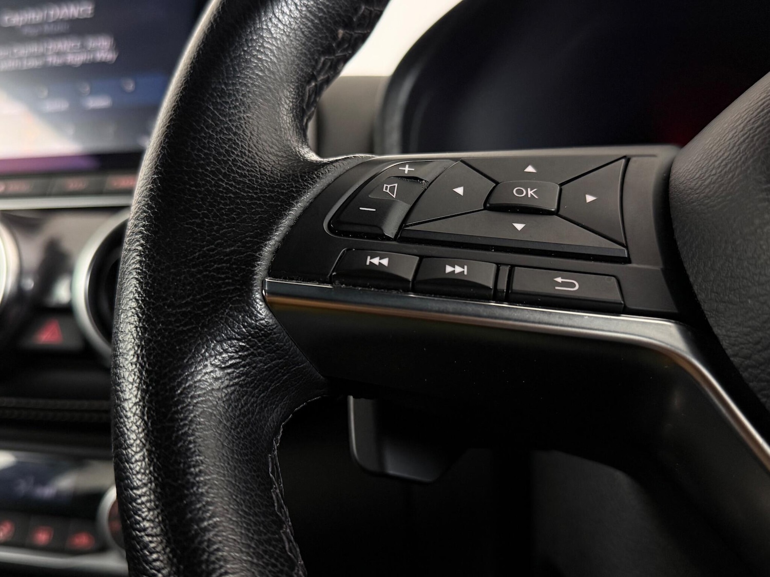 Used Nissan Juke 2023 for sale - 77217173: Photo 17