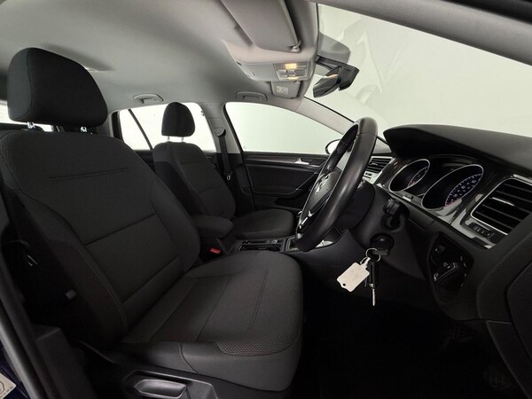 Used Volkswagen Golf 2017 for sale - 76274011: Photo 15