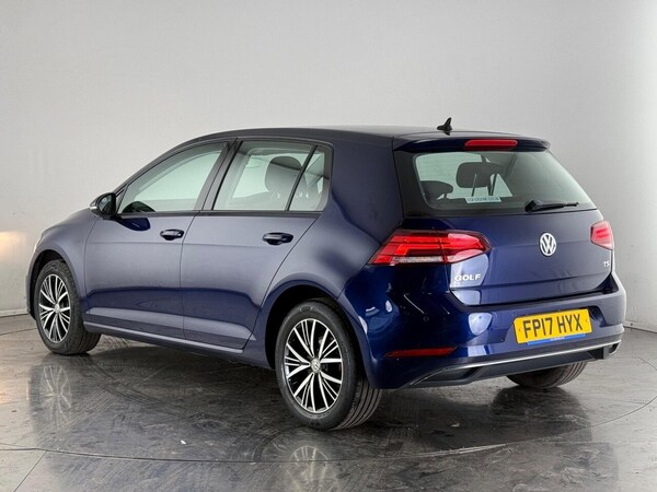 Used Volkswagen Golf 2017 for sale - 76274011: Photo 4