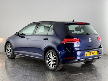 Used Volkswagen Golf 2017 for sale - 76274011: Photo 4