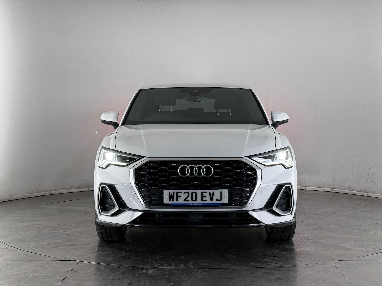 Used Audi Q3 2020 for sale - 77490549: Photo 3