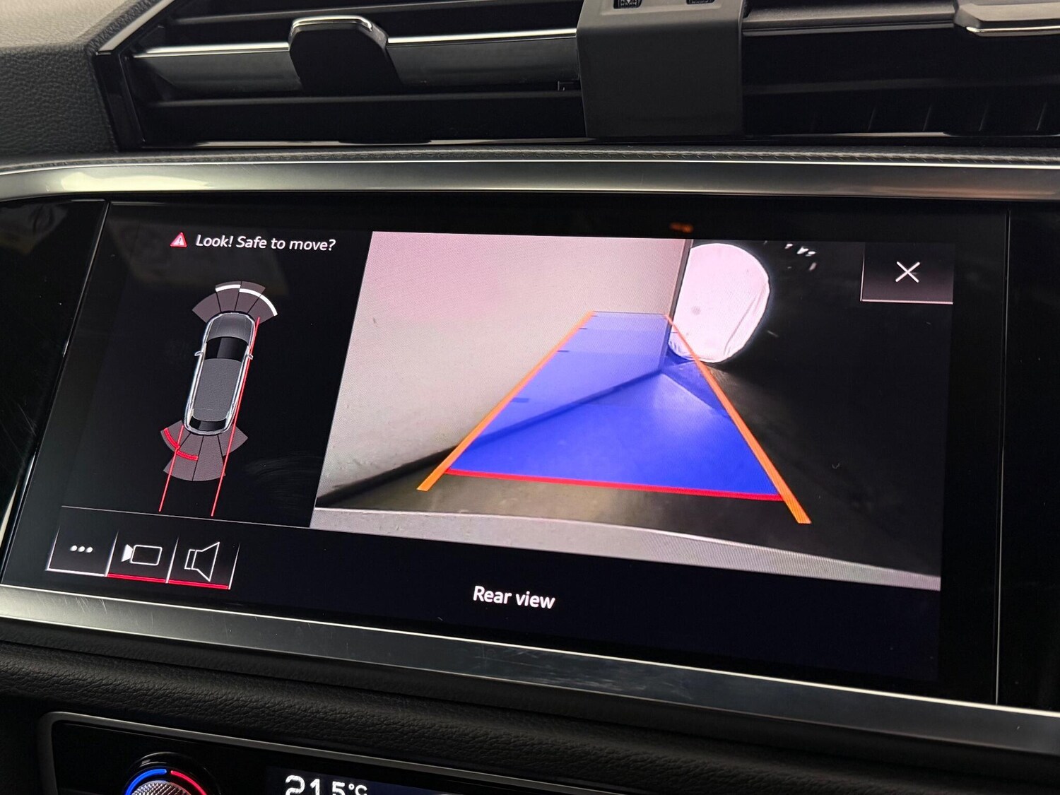 Used Audi Q3 2020 for sale - 77490549: Photo 32