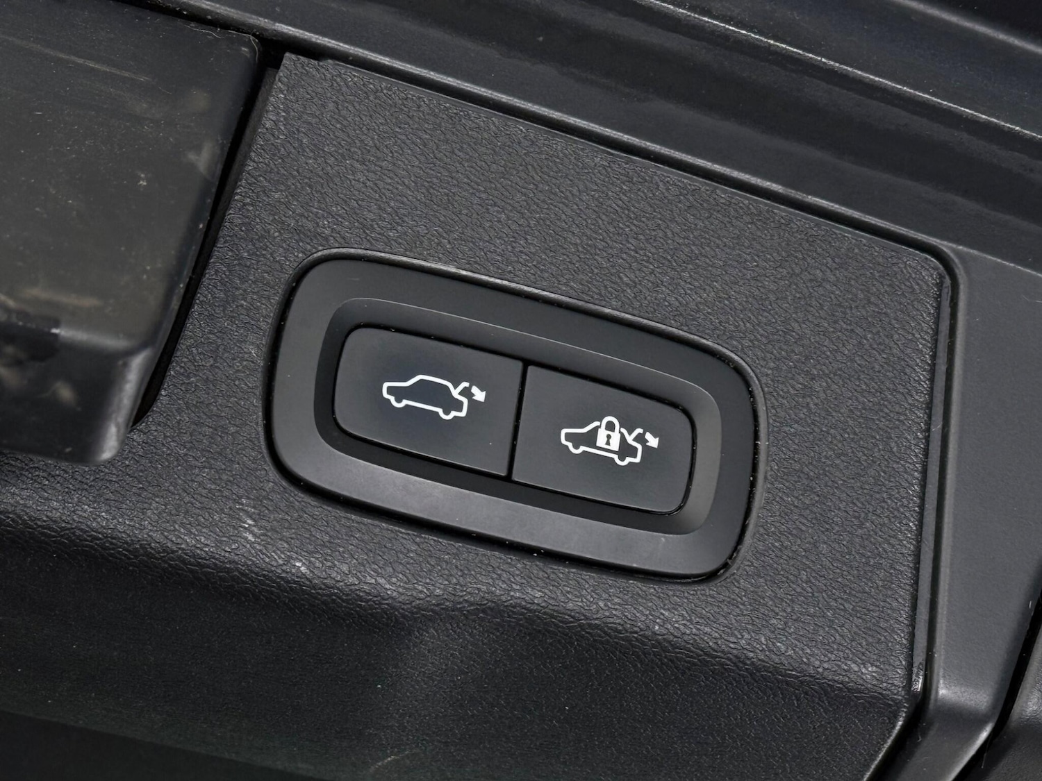 Used Volvo XC60 2019 for sale - 77268245: Photo 10