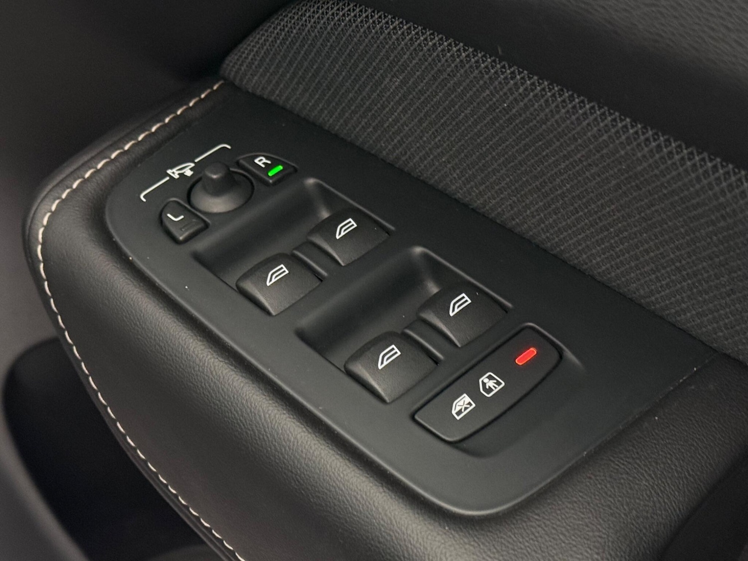 Used Volvo XC60 2019 for sale - 77268245: Photo 21