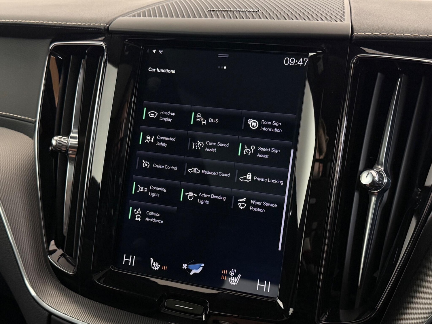 Used Volvo XC60 2019 for sale - 77268245: Photo 36