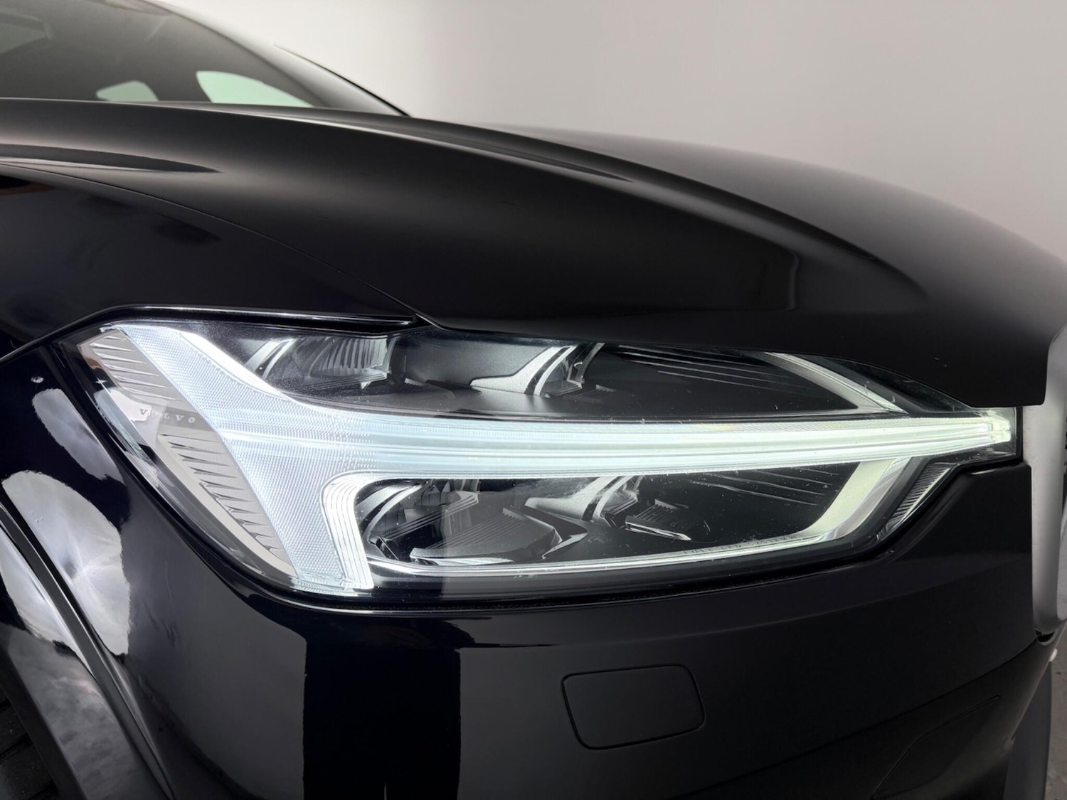 Used Volvo XC60 2019 for sale - 77268245: Photo 6