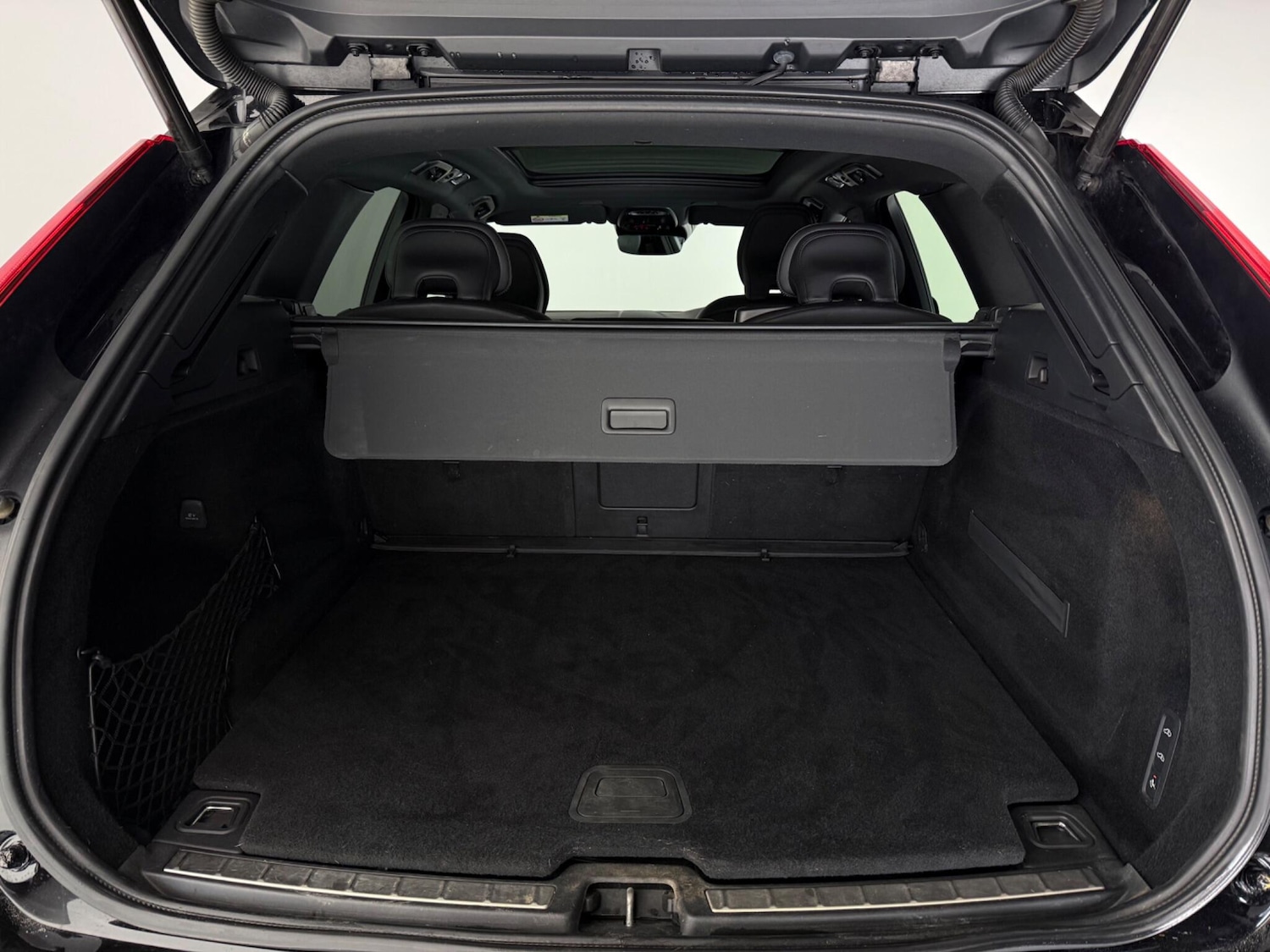 Used Volvo XC60 2019 for sale - 77268245: Photo 9