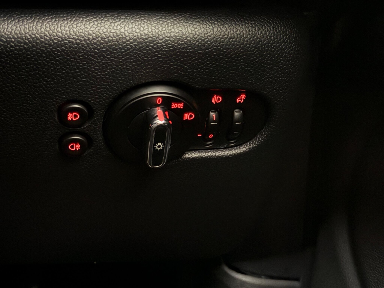 Used MINI Hatch 2018 for sale - 77259948: Photo 29