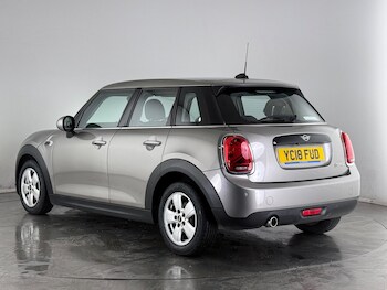 Used MINI Hatch 2018 for sale - 77259948: Photo