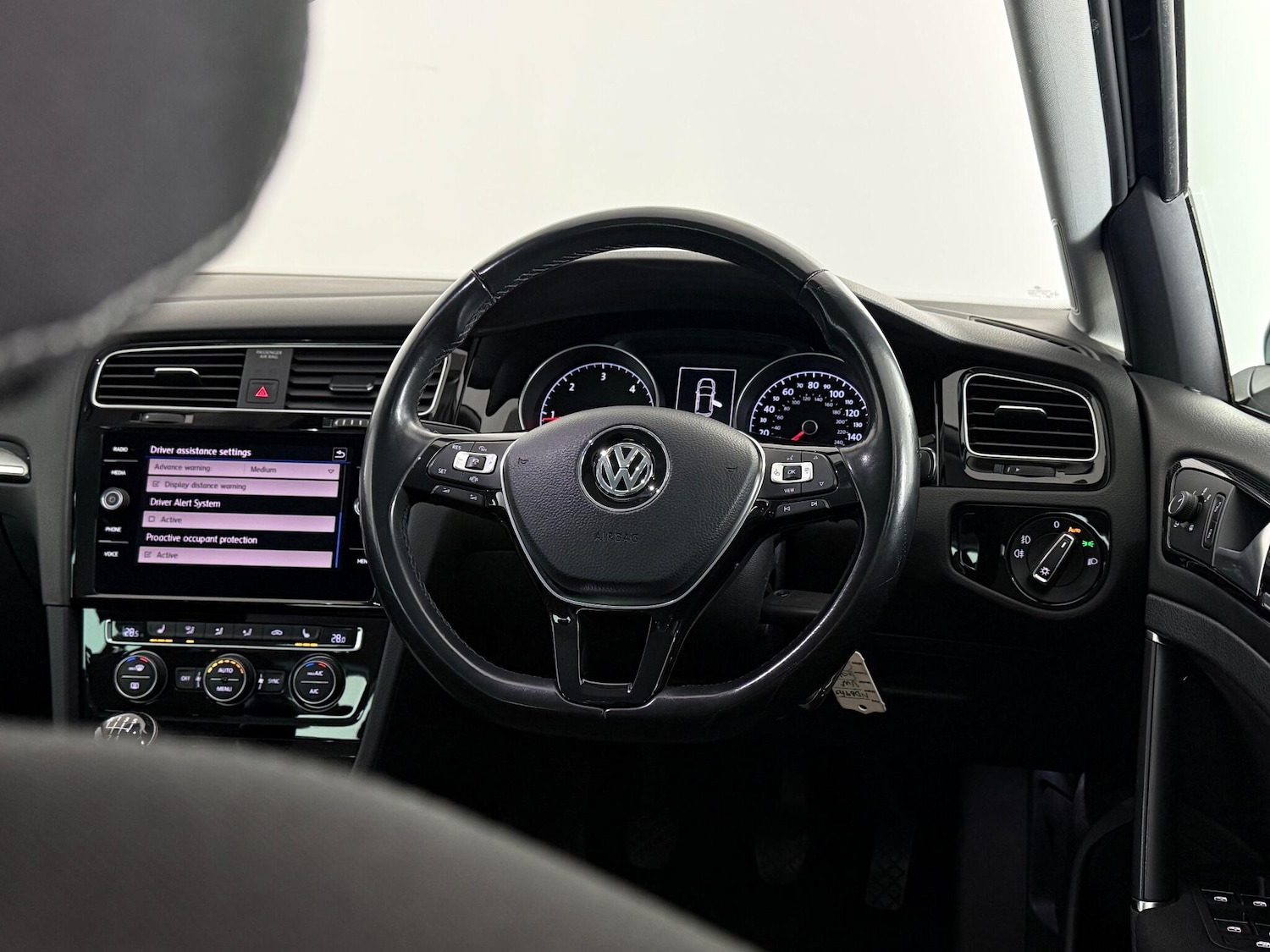 Used Volkswagen Golf 2020 for sale - 77182810: Photo 17