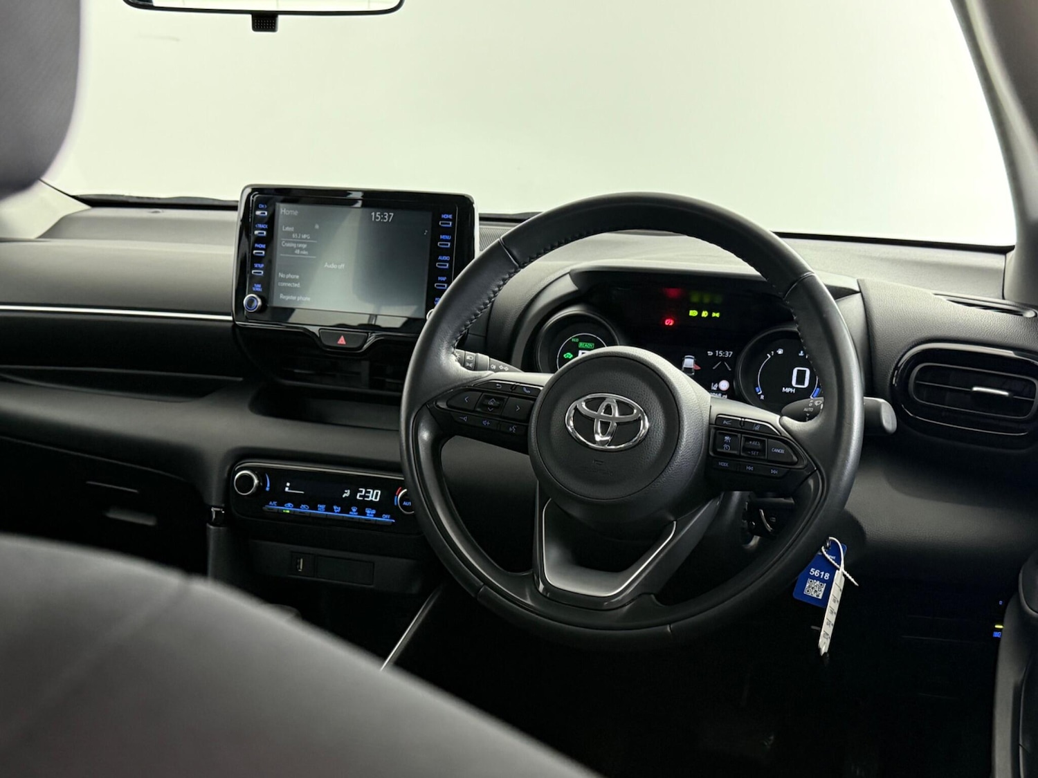 Used Toyota Yaris 2022 for sale - 77684493: Photo 15