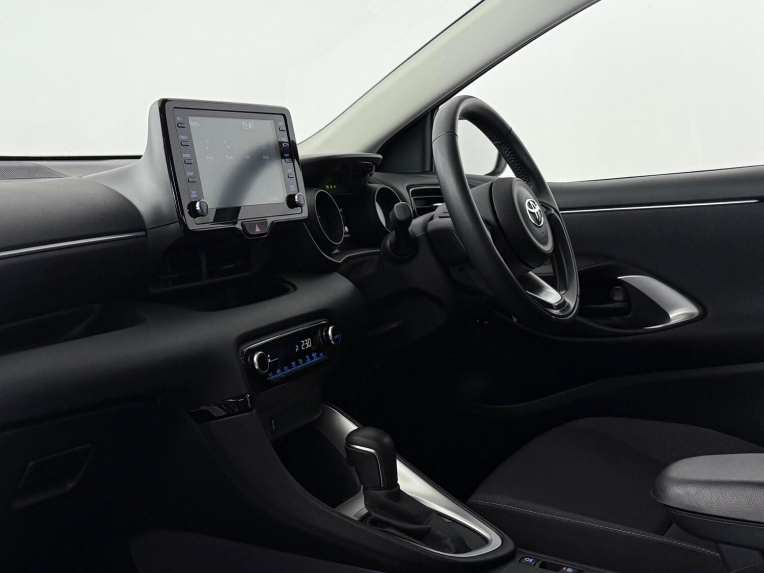 Used Toyota Yaris 2022 for sale - 77684493: Photo 17