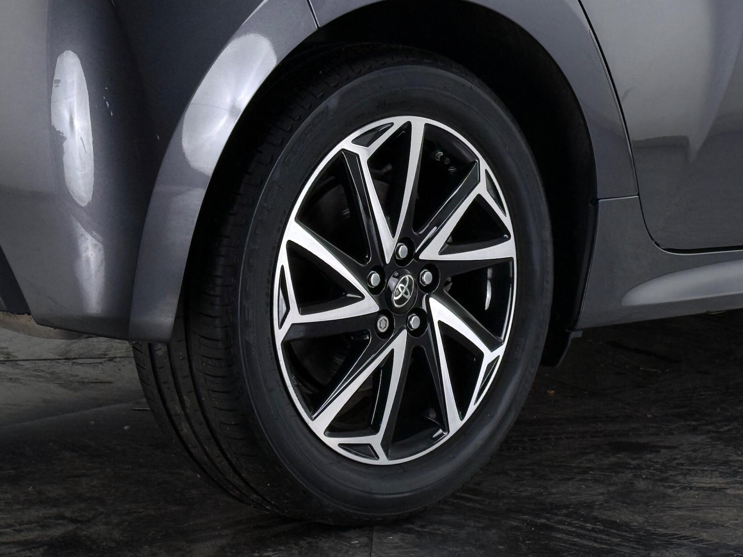 Used Toyota Yaris 2022 for sale - 77684493: Photo 9