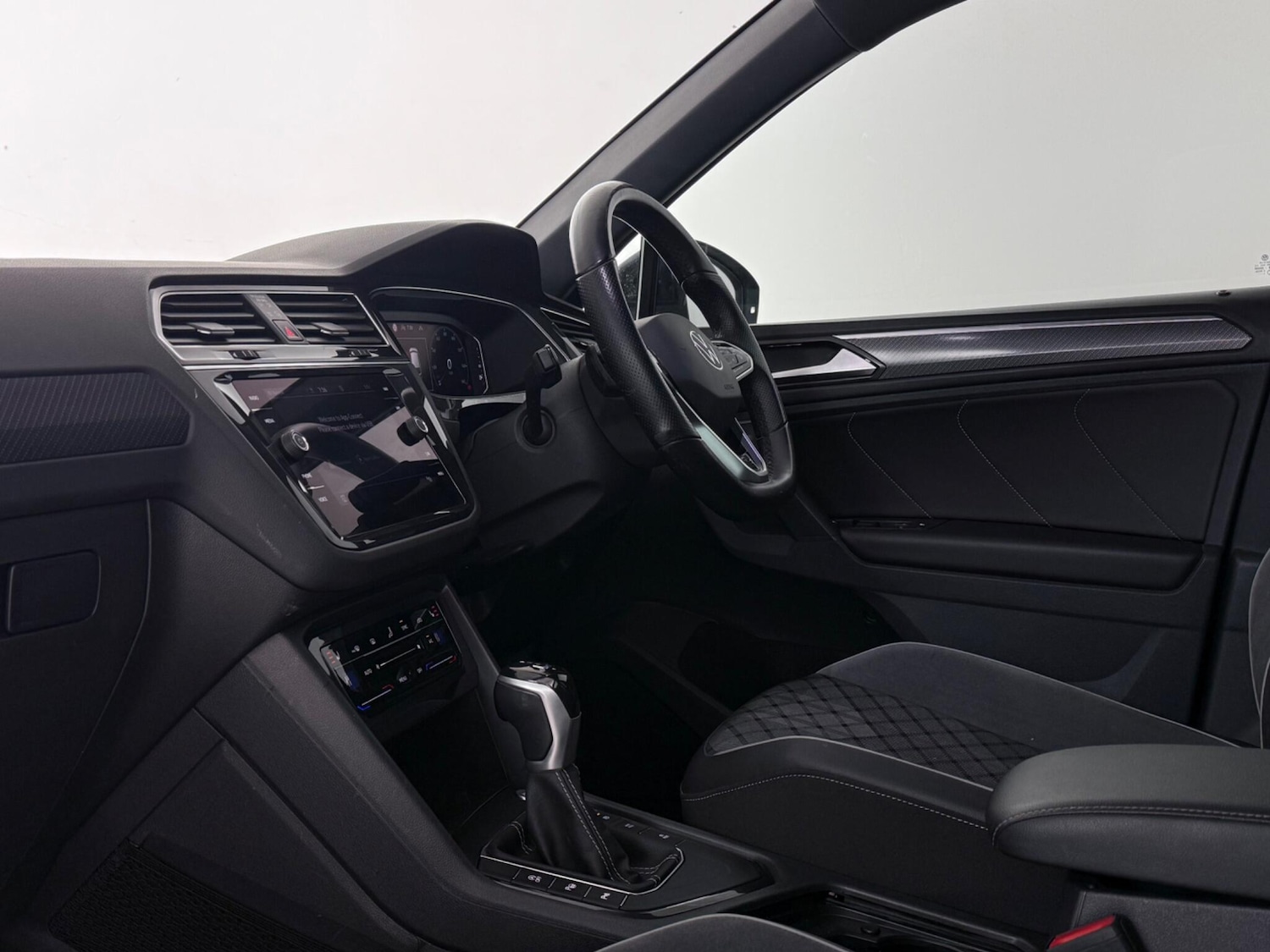 Used Volkswagen Tiguan 2022 for sale - 77259550: Photo 16