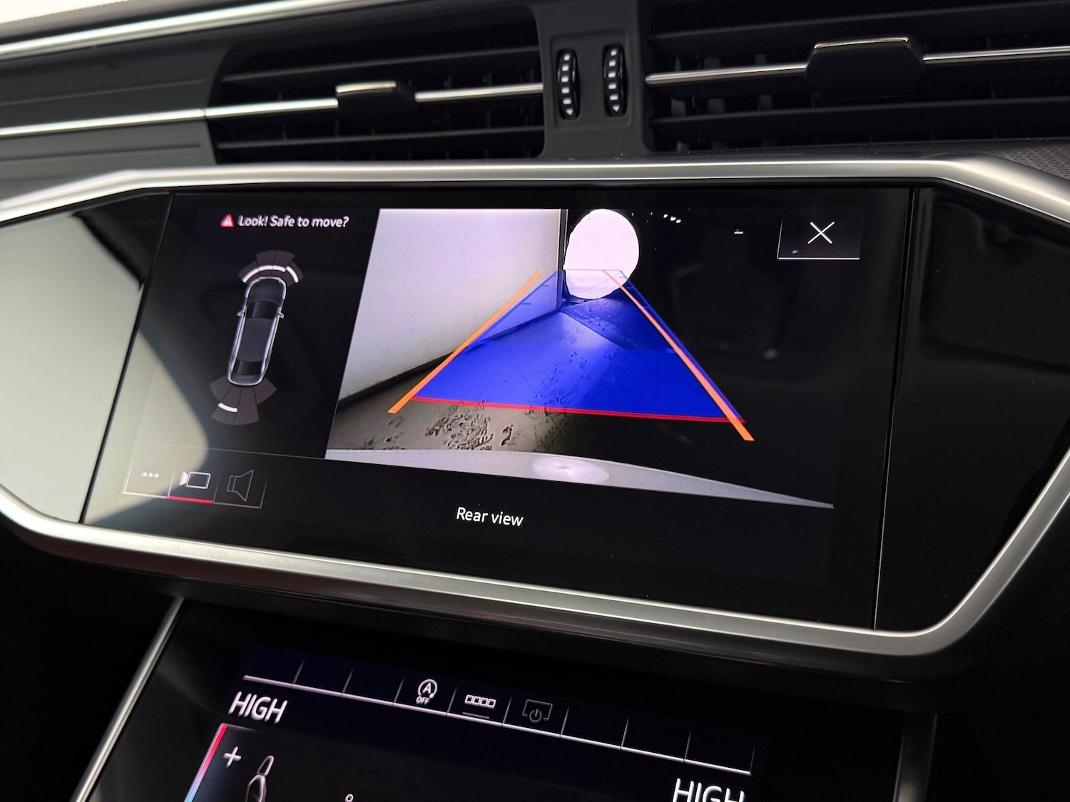 Used Audi A6 Saloon 2022 for sale - 77222563: Photo 25