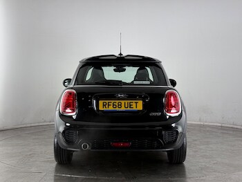 Used MINI Hatch 2018 for sale - 77222355: Photo