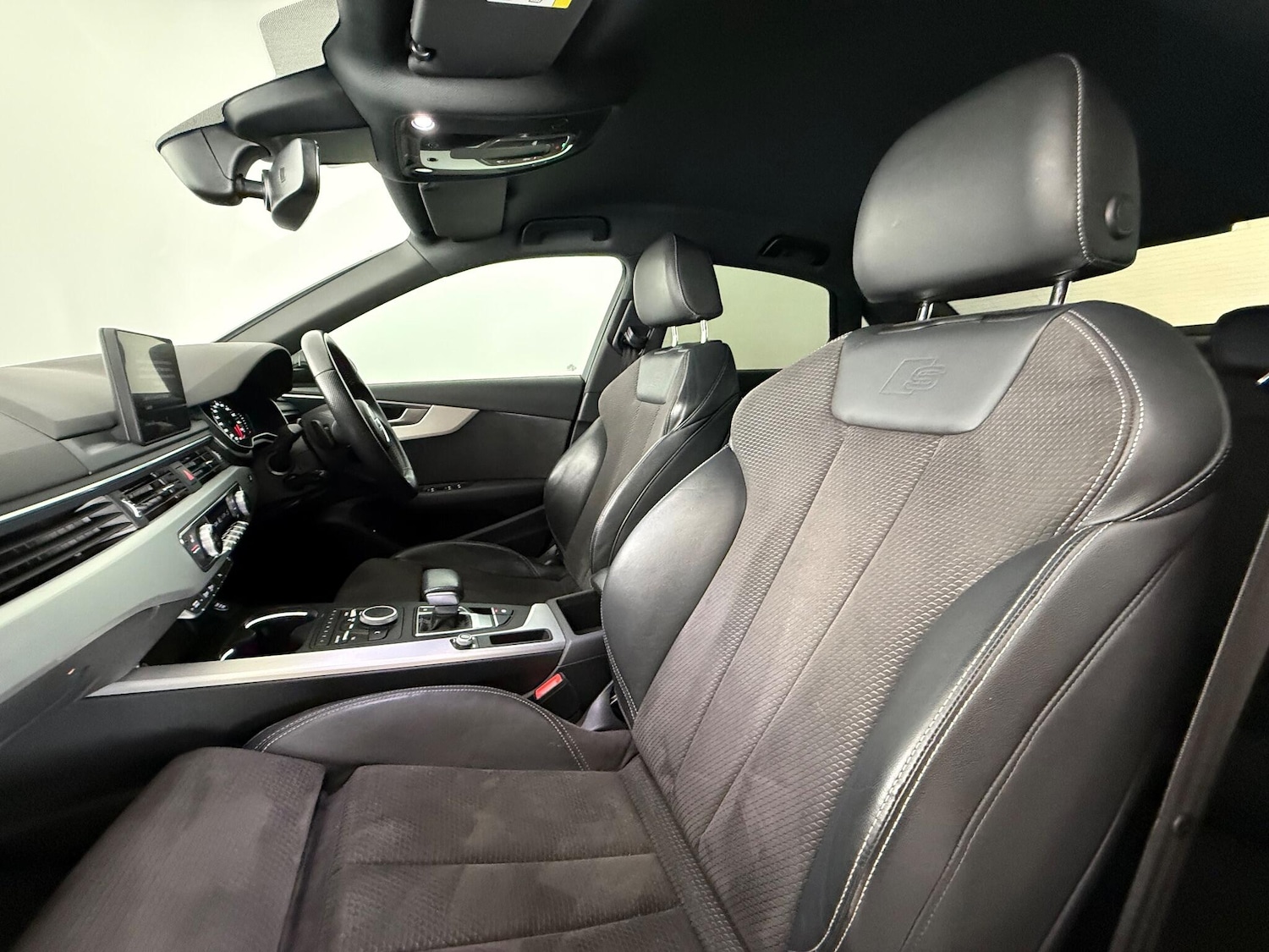 Used Audi A4 2017 for sale - 77222289: Photo 12