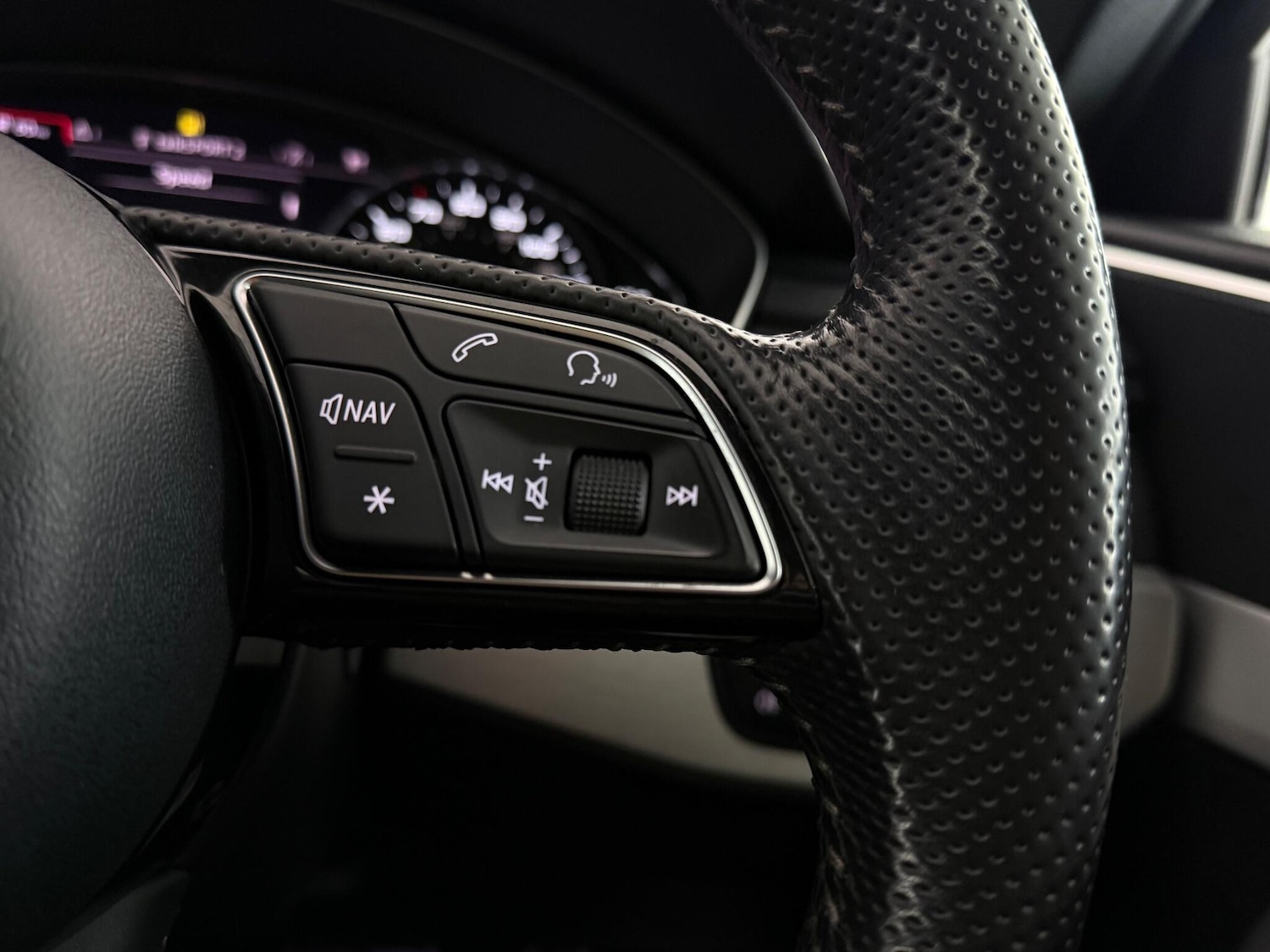 Used Audi A4 2017 for sale - 77222289: Photo 21