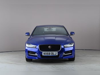 Used Jaguar XE 2018 for sale - 78223976: Photo