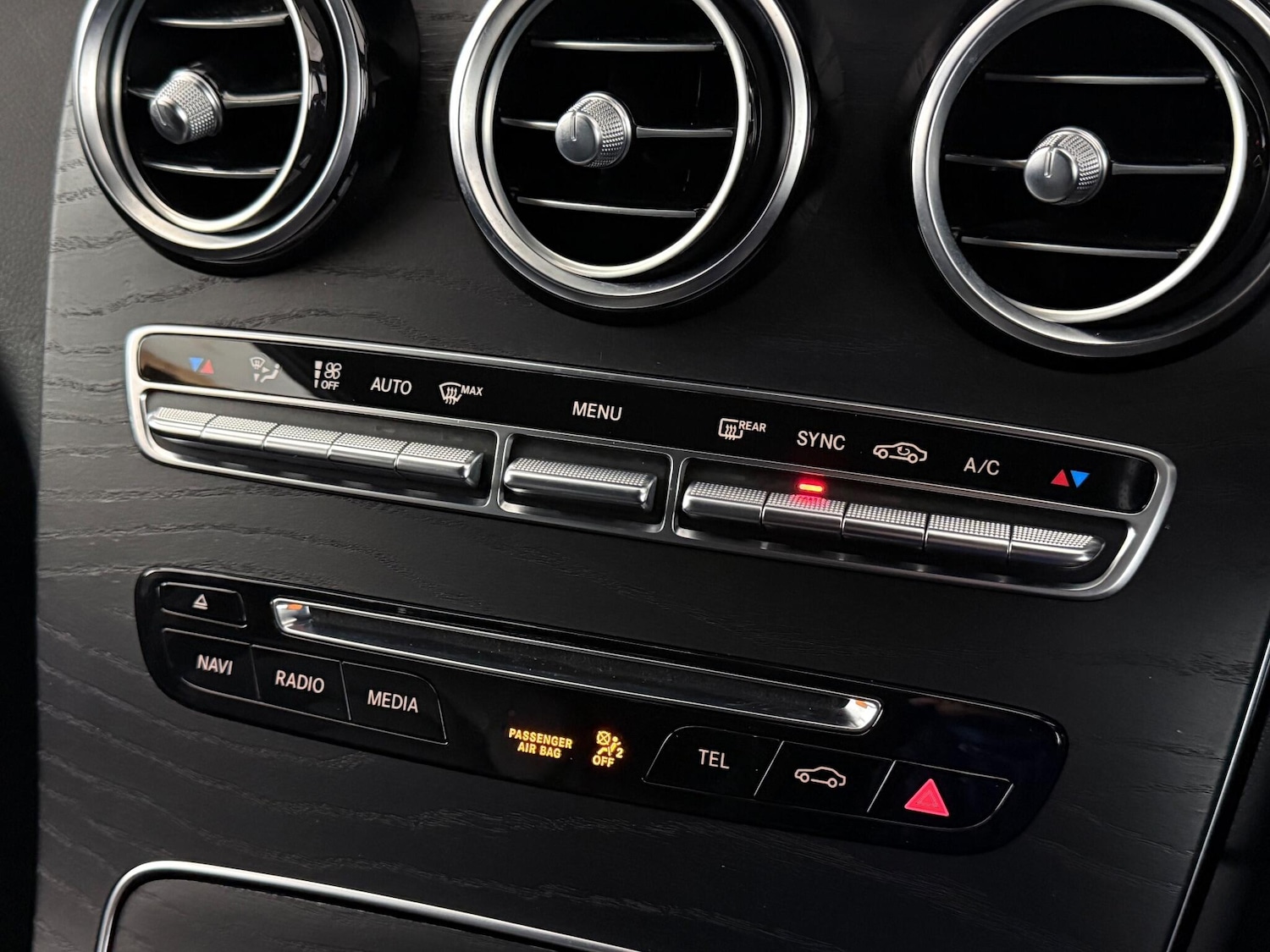 Used Mercedes-Benz GLC 2017 for sale - 77246356: Photo 35