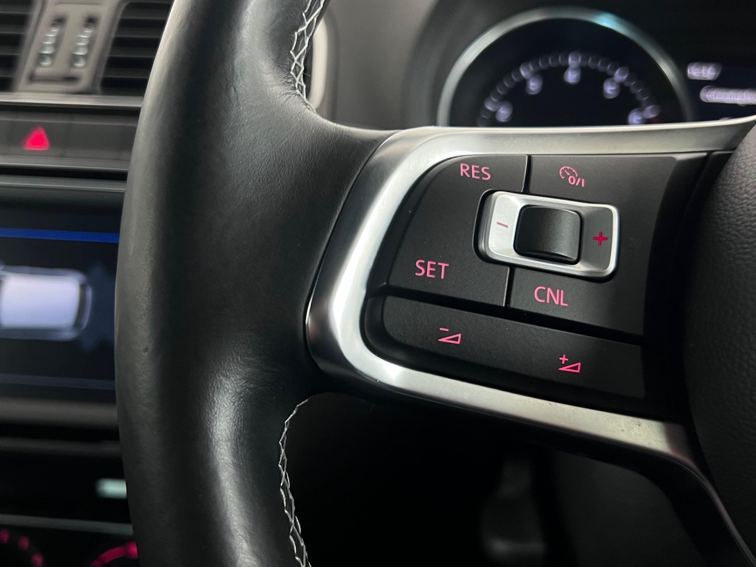 Used Volkswagen Polo 2017 for sale - 76689872: Photo 22