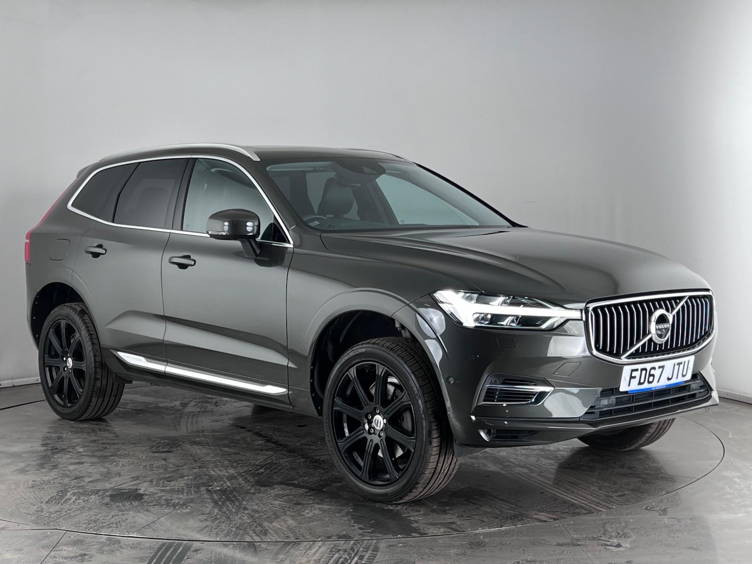 Used Volvo XC60 2017 for sale - 77902225: Photo 1