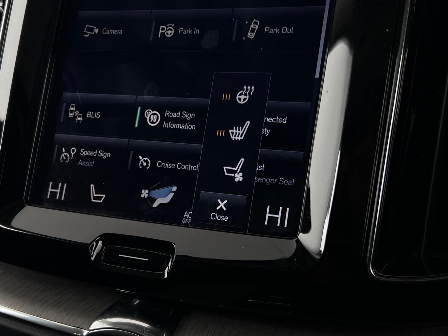 Used Volvo XC60 2017 for sale - 77902225: Photo 22