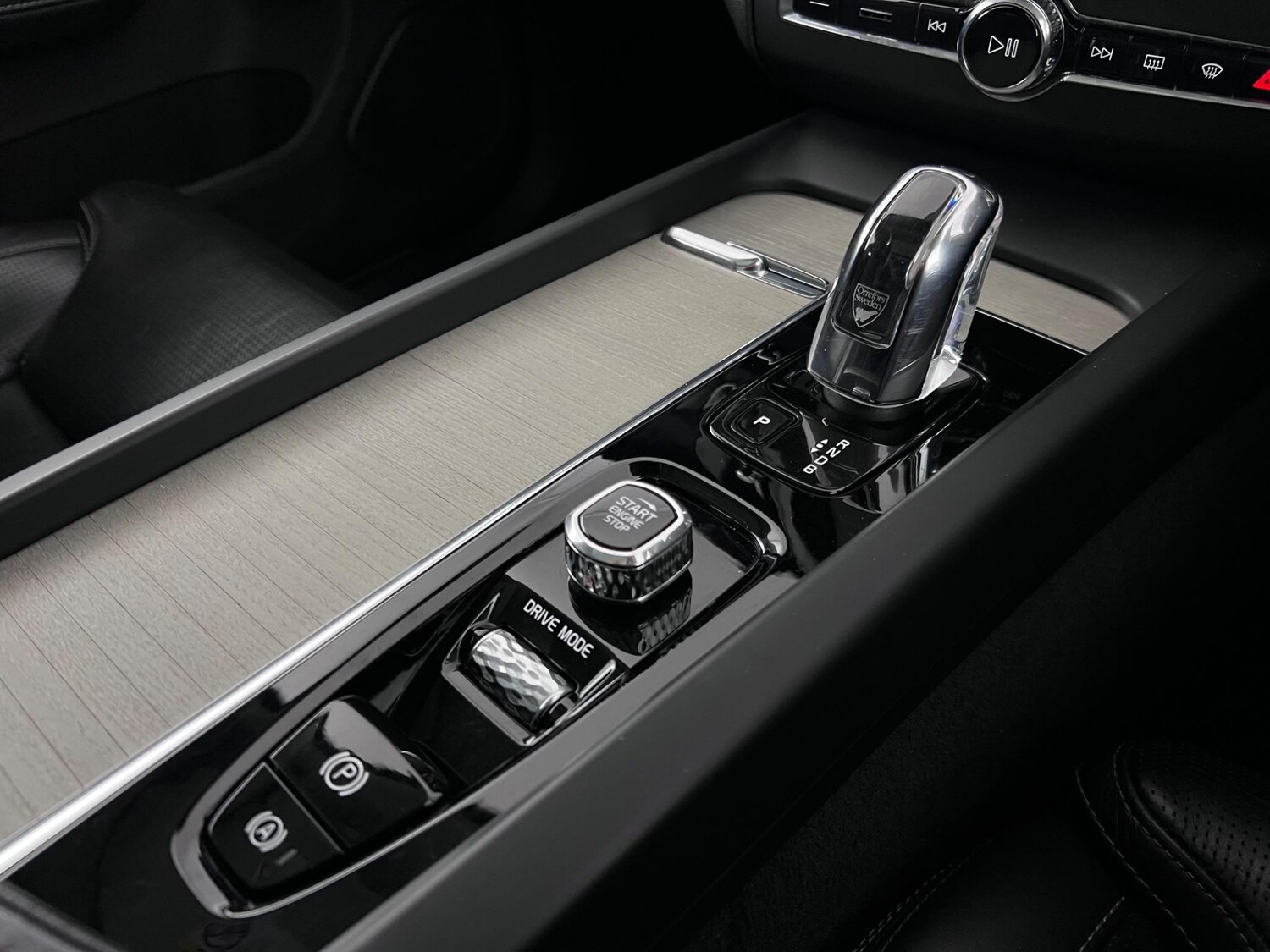 Used Volvo XC60 2017 for sale - 77902225: Photo 25