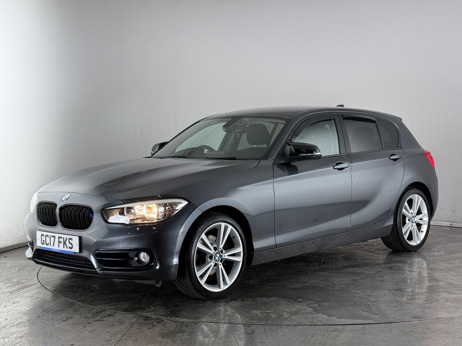Used BMW 1 Series 2017 for sale - 77029777: Photo 3