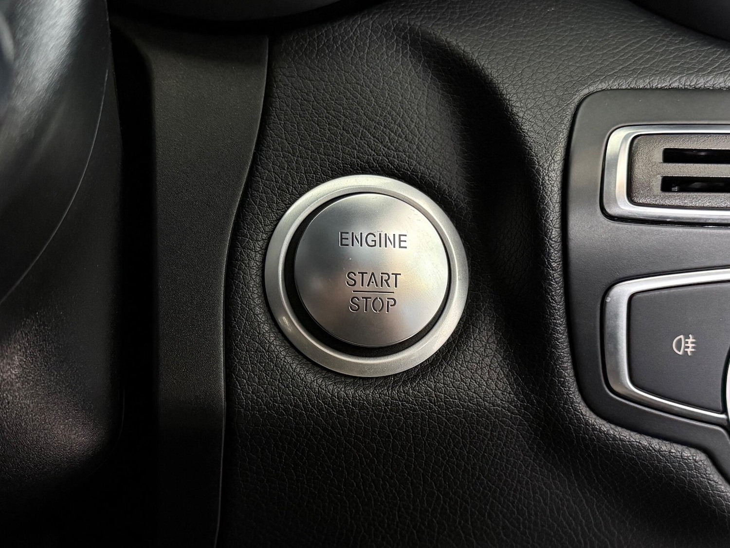 Used Mercedes-Benz C Class 2017 for sale - 77268297: Photo 31