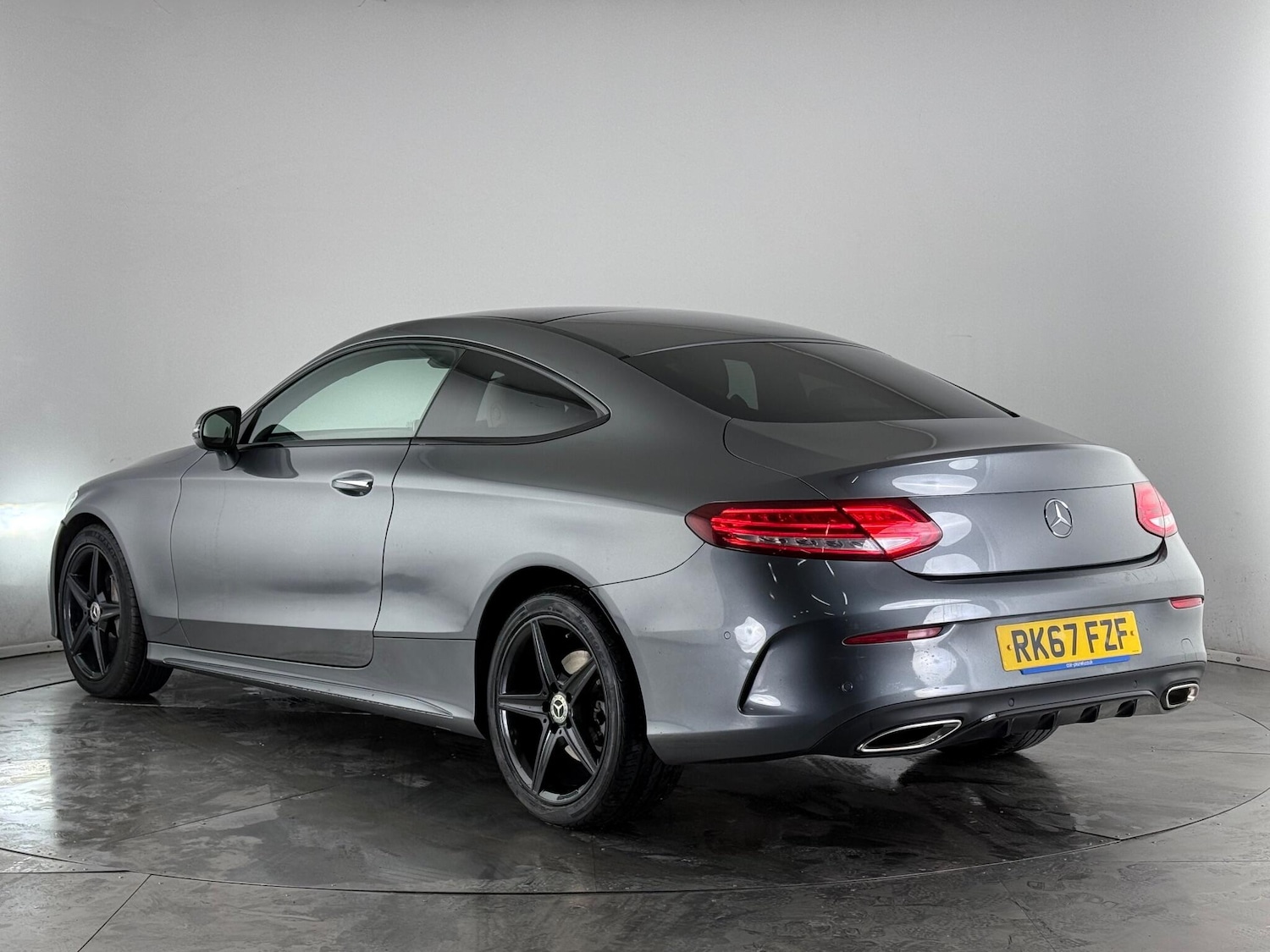 Used Mercedes-Benz C Class 2017 for sale - 77268297: Photo 4