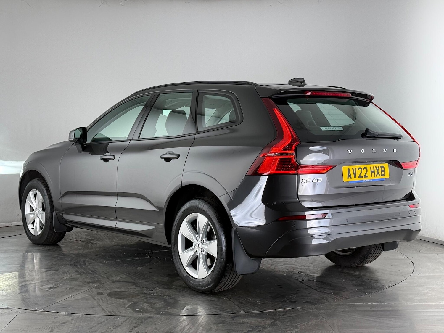 Used Volvo XC60 2022 for sale - 77182950: Photo 2