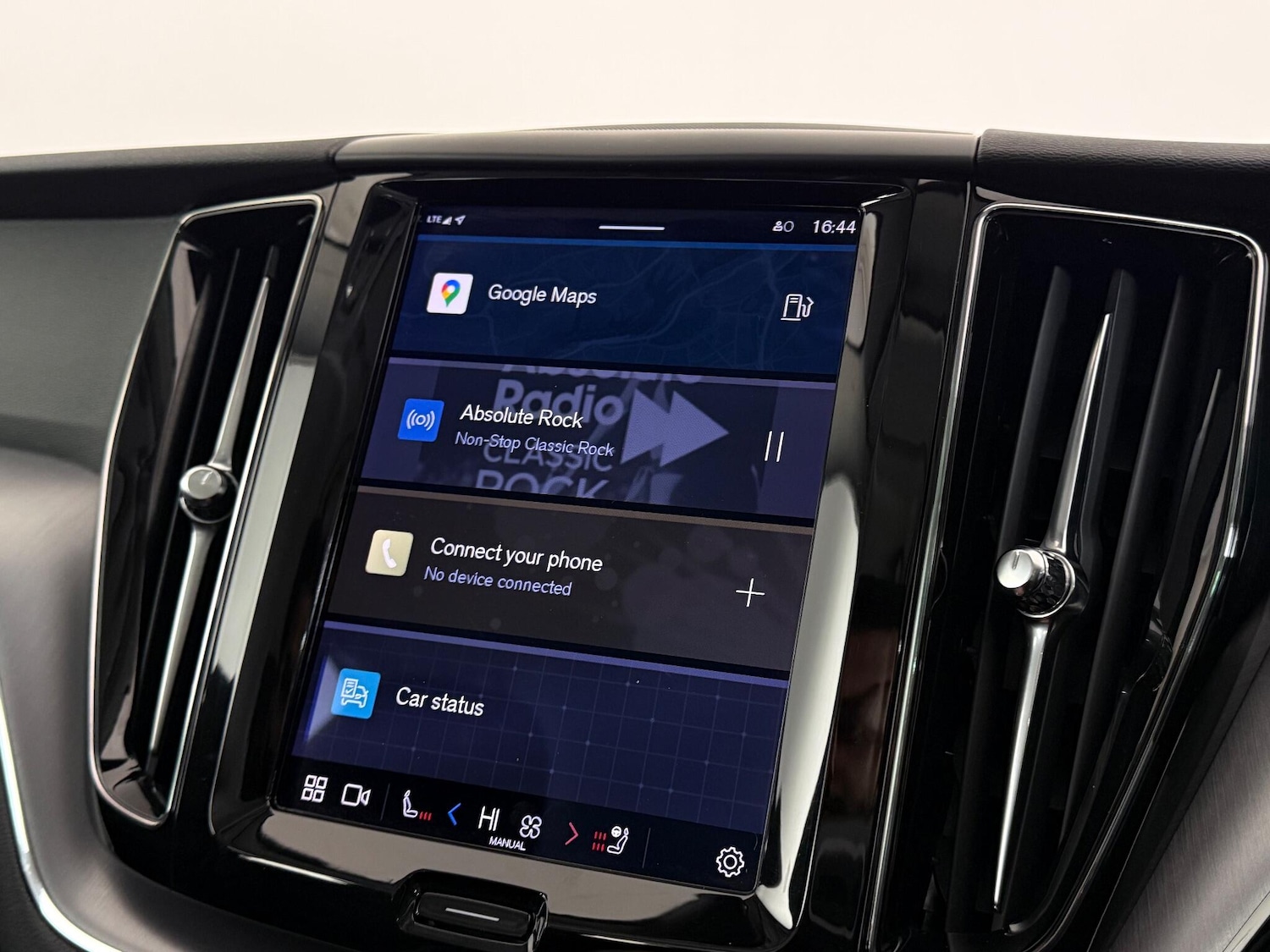 Used Volvo XC60 2022 for sale - 77182950: Photo 27