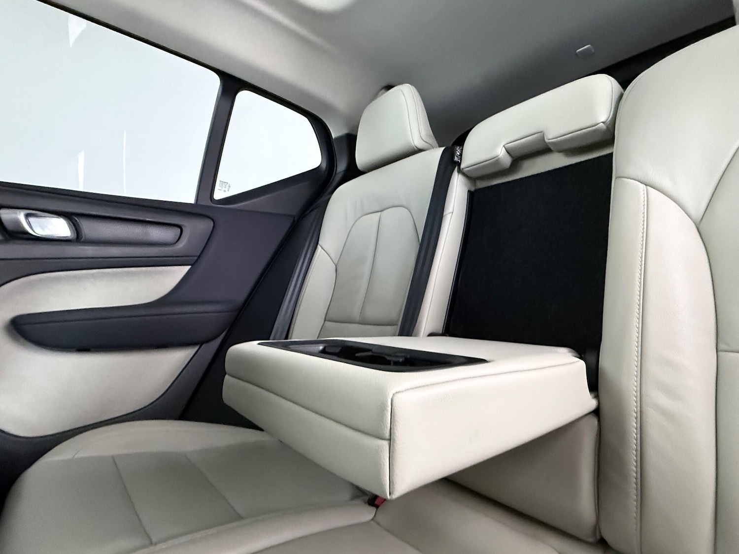 Used Volvo XC40 2020 for sale - 78048337: Photo 17