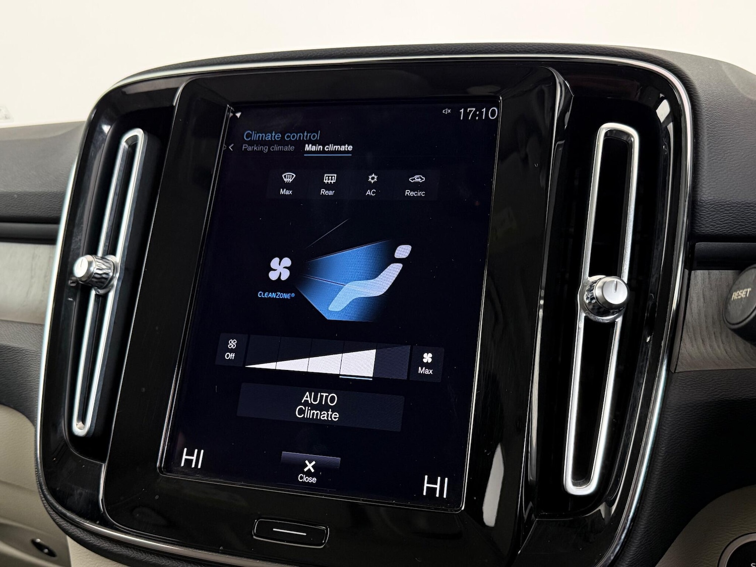 Used Volvo XC40 2020 for sale - 78048337: Photo 27