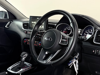 Used Kia Ceed 2019 for sale - 79120052: Photo