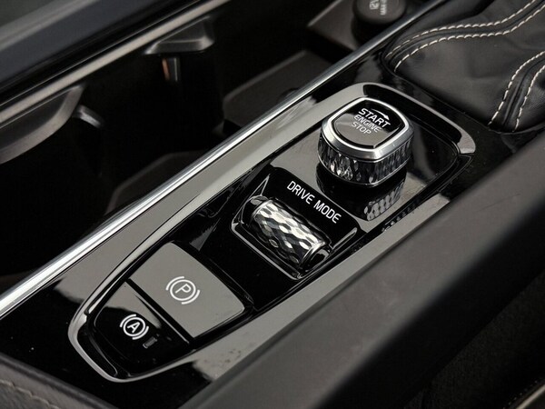Used Volvo XC60 2020 for sale - 76303867: Photo 43