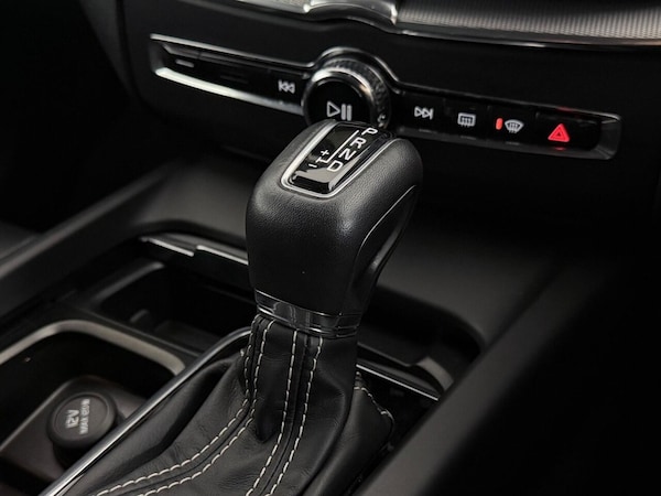 Used Volvo XC60 2020 for sale - 76303867: Photo 44