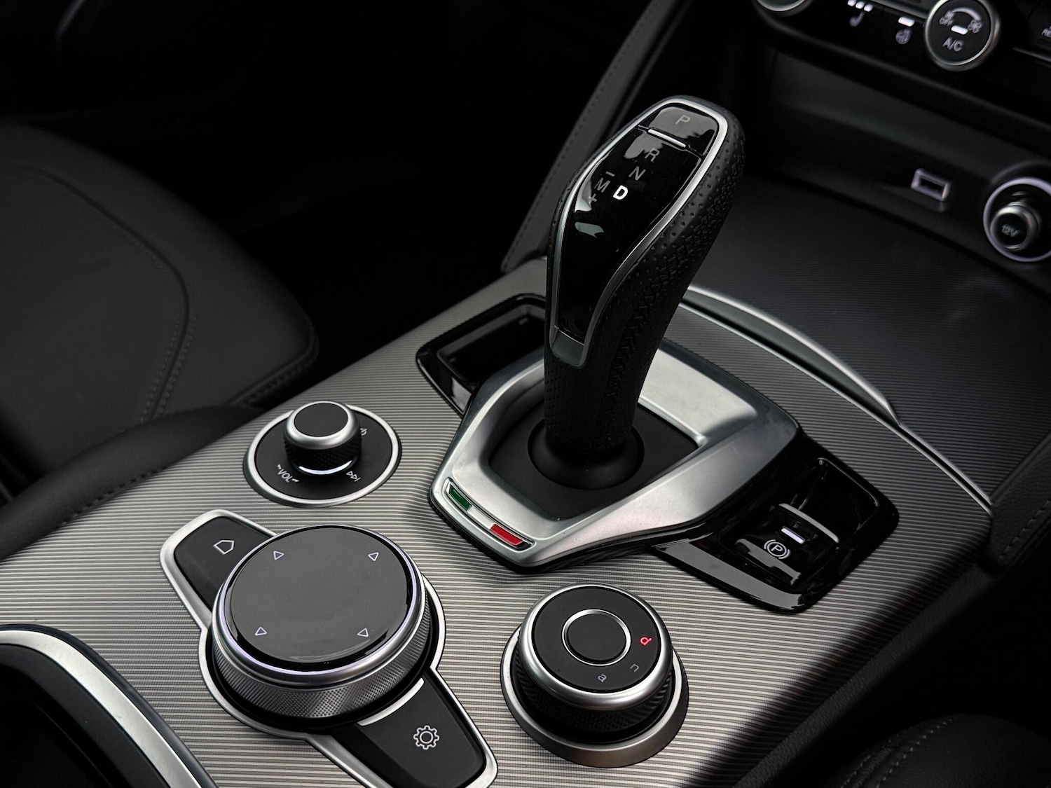 Used Alfa Romeo Stelvio 2021 for sale - 76467204: Photo 50